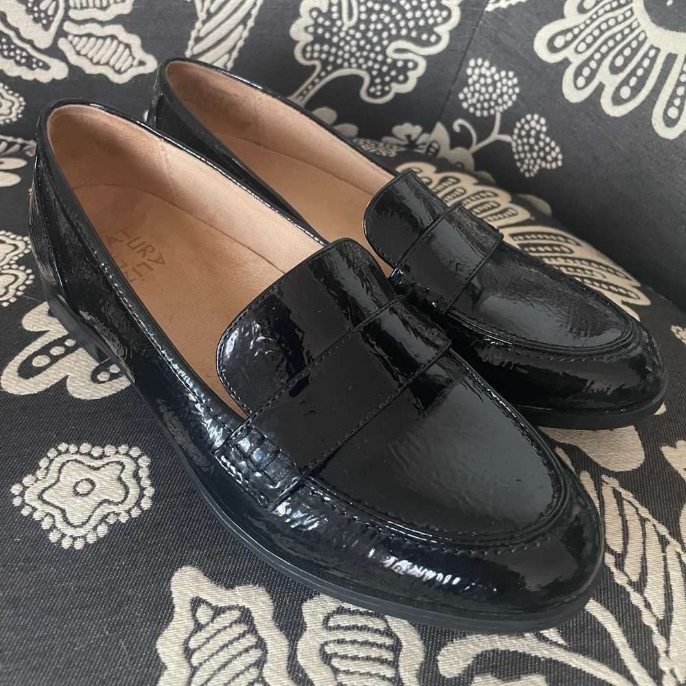 Naturalizer Women's, Milo Loafer | 8 M